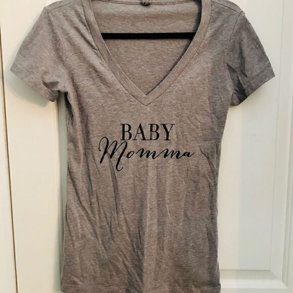 Baby Mamma vee neck gray tee - Picture 1 of 4